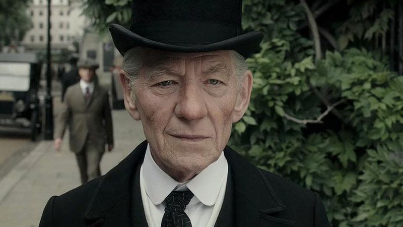 Ian McKellen em cena de Mr. Holmes (2015) - Foto: Divulgação
