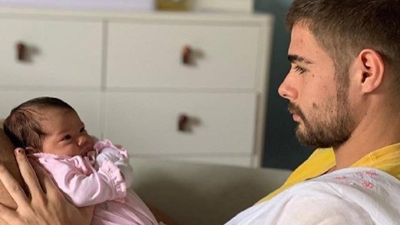 João Vitti se derrete pela neta e por Rafael Vitti: “Sinto tanto orgulho de você” - Foto: Reprodução/Instagram