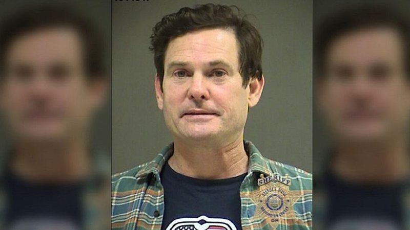 Henry Thomas, ator-mirim de E.T., tentou falsificar exame de urina ao ser detido nos Estados Unidos - Foto: Reprodução/CNN