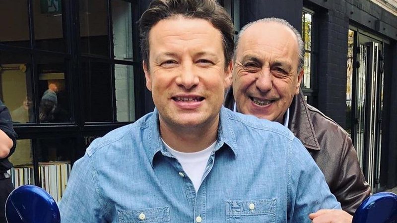 Jamie Oliver em fotos recentes publicadas em sua conta no Instagram - Foto: Reprodução/Instagram