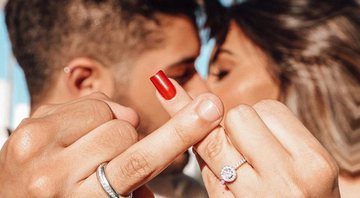 Zé Felipe anuncia noivado com Isabella Arantes com foto provocativa: “Eles que lutem” - Foto: Reprodução/Instagram