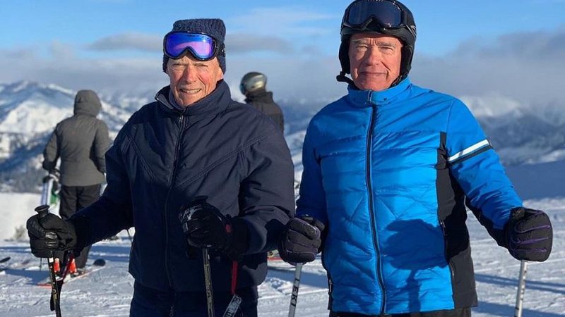 Schwarzenegger posta foto esquiando ao lado de Clint Eastwood: “Cite uma dupla melhor” - Foto: Reprodução/Instagram