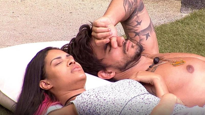 BBB 20: “Tão bom você não estar no meio disso”, diz Flayslane para Guilherme - Foto: Reprodução / Tv Globo