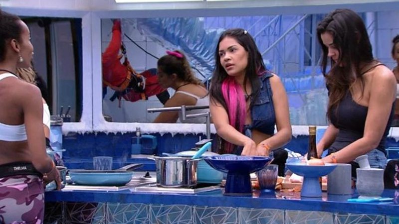 BBB 20: “Tem que pensar no coletivo”, diz Flayslane criticando sisters - Foto: Reprodução / Tv Globo