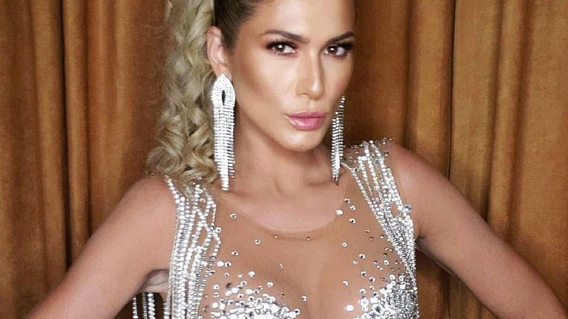 Lívia Andrade foi coroada rainha do Baile Glam Gay 2020 - Foto: Reprodução/ Instagram
