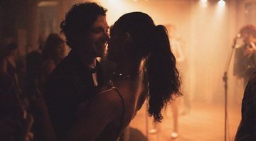 Débora Nascimento e namorado trocam declarações de amor no Instagram: “Meu mundo pára” - Foto: Reprodução/Instagram