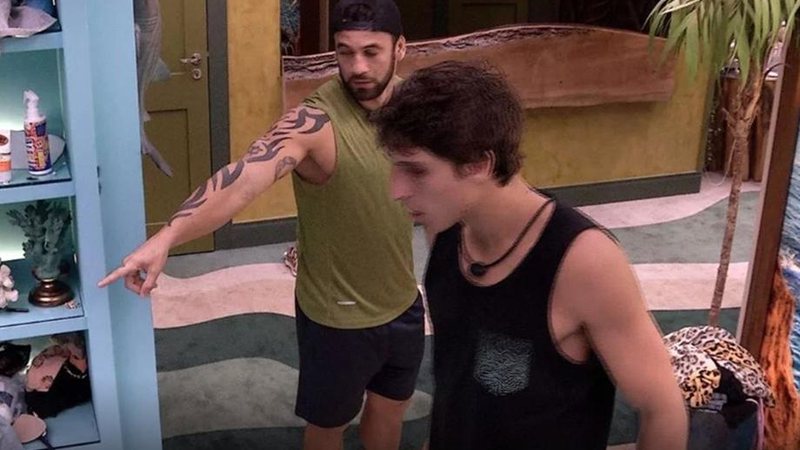 BBB 20: “Nós seríamos culpados”, reclama Hadson sobre torneira aberta - Foto: Reprodução / Tv Globo