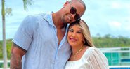 Leo Santana compartilhou fotos de bundas e deixou a web com a pulga atrás da orelha - Foto: Reprodução/ Instagram@leosantana