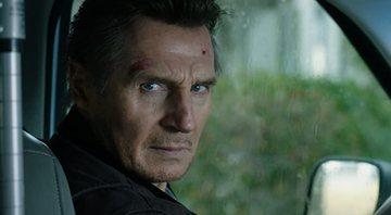 Liam Neeson sofre estresse pós-traumático desde sua infância - Foto: Reprodução / IMDb