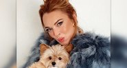 A atriz e cantora apareceu em uma propaganda para o app "Famera" - Reprodução/Instagram