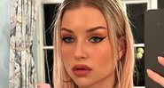 Lottie Moss também falou sobre se sentir confortável em posar nua - Foto: Reprodução / Instagram