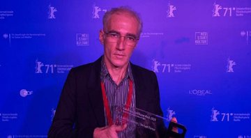 Luiz Bolognesi recebeu prêmio em Berlim pelo filme A Última Floresta - Foto: Reprodução / Primeiro Plano