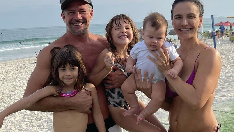 Kyra Gracie e seus filhos com Malvino Salvador - Reprodução/Instagram@kyragracie