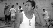 Klaus Mitteldorf mostrou fotos de Mano Brown em 1997, ano de Sobrevivendo no Inferno - Foto: Reprodução/ Instagram@klausmitteldorf