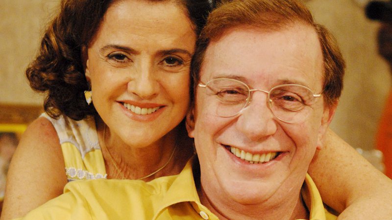 Marco Nanini e Marieta severo nos bastidores de A Grande Família - Foto: TV Globo/ Thiago Prado Neris