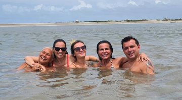 Famílias de Gretchen e Fafá de Belém curtem dia de sol em Salinas, no Pará - Foto: Reprodução / Instagram