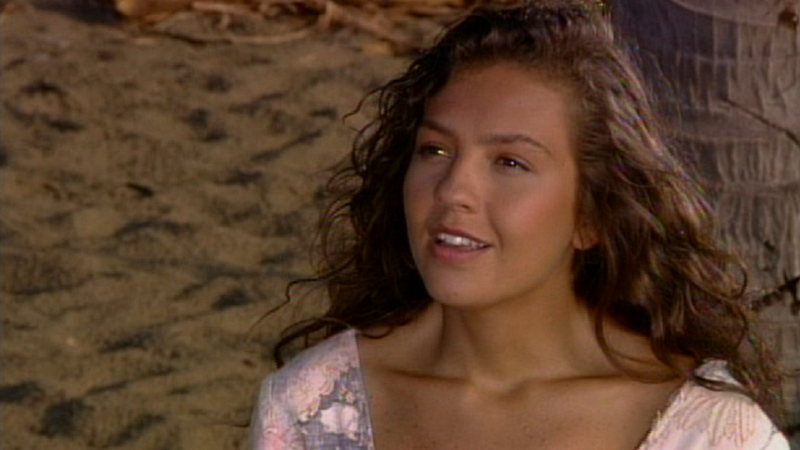 Thalia em cena de Marimar, novela de 1994 atualmente na Globoplay - Foto: Reprodução
