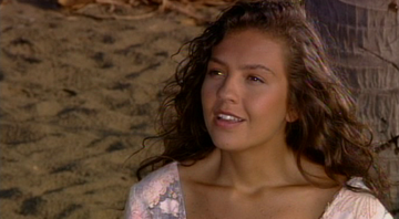 Thalia em cena de Marimar, novela de 1994 atualmente na Globoplay - Foto: Reprodução