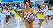 Mari Mello vai trocar fantasia com penas por flores naturais no carnaval - Foto: Adilson Marques/ Edu Graboski/ Divulgação