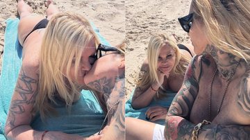 Monique Evans mostrou momento carinhoso com a esposa na praia