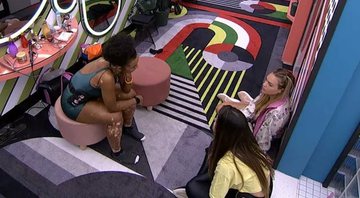 Sisters conversam e Natália lembra Jogo da Discórdia - Foto: Reprodução / Globo