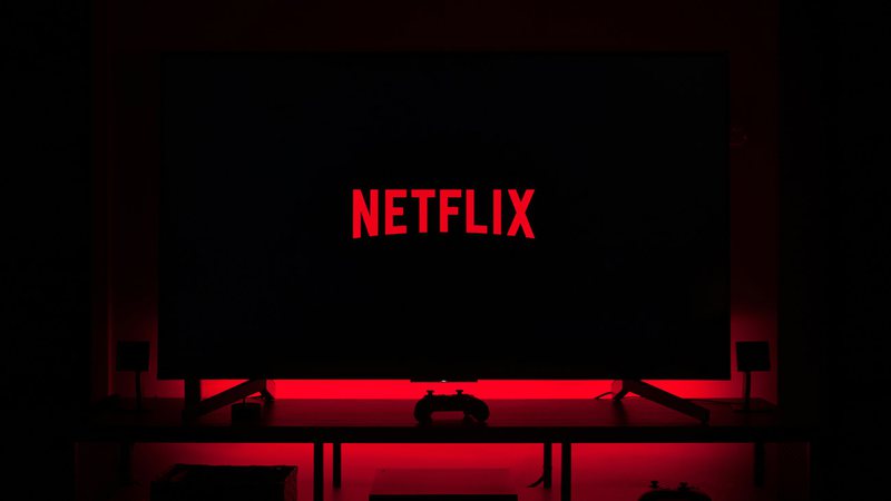 Netflix investiu em tecnologia para garantir experiência fluída - Foto: Thibault Penin/ Unsplash