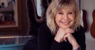 Olivia Newton-John namorava o cinegrafista Patrick McDermott, que desapareceu após um passeio de barco em 2005 - Reprodução/Instagram@therealonj