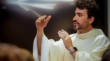 Padre Fábio de Melo celebra seus 20 anos de sacerdócio - Foto: Reprodução / Instagram