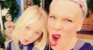 Pink e seu filho Jameson - Reprodução/Instagram