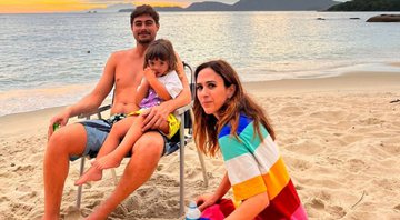 Rafa Vitti e Tatá Werneck com a filha, Clara Maria, em registro no Instagram - Foto: Reprodução/ Instagram@tatawerneck