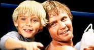 Ricky Schroder e Jon Voight em cena de O Campeão - Reprodução