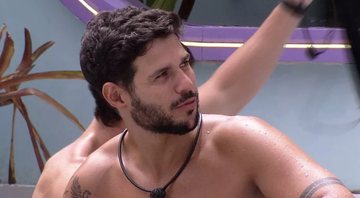 Rodrigo conversou sobre brothers com Jessilane e Natália - Foto: Reprodução / Globo