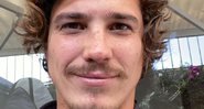 Romulo também falou sobre sua carreira, ao estrear em "Malhação", aos 20 anos - Reprodução/Instagram/@romuloarantesneto