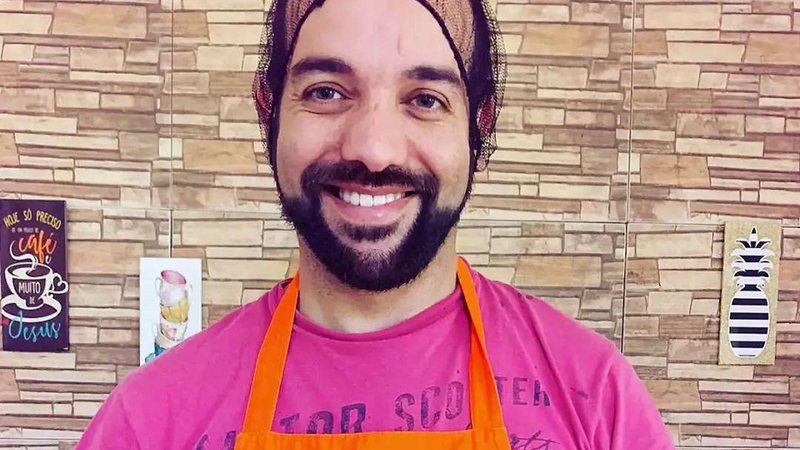 Sander Mecca voltou a cozinhar depois de passar 45 dias em reabilitação - Foto: Reprodução / Instagram
