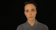 Débora Falabella sobe ao palco sozinha em novo espetáculo, enquanto as outras atrizes participam de forma remota - Reprodução/Instagram