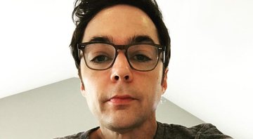 Jim, 47, é mundialmente conhecido por interpretar o cientista/geek Sheldon Cooper - Reprodução/Instagram