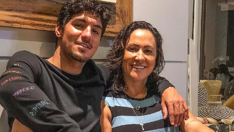 Simone rompeu laços com Gabriel e o filho, Felipe Medina, além de alfinetar a nora, Yasmin Brunet - Reprodução / Instagram