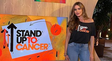 Sofia Vergara em participação no programa Stand Up to Cancer - Foto: Reprodução / Instagram