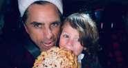 John Stamos e seu filho, Billy - Reprodução/Twitter@JohnStamos