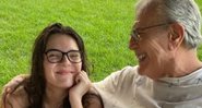 Tarcísio Meira ao lado da filha de Mocita Fagundes - Foto: Reprodução / Instagtram @mocitafagundes_oficial