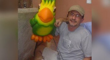 Tom Veiga e seu personagem mais famoso, Louro José - Reprodução/Instagram