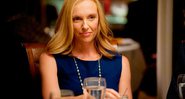 Toni Collete em cena do filme À Procura do Amor (2013) - Foto: Reprodução