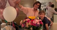 Christiane Torloni ao lado do neto em seu aniversário - Reprodução/Instagram@keruse
