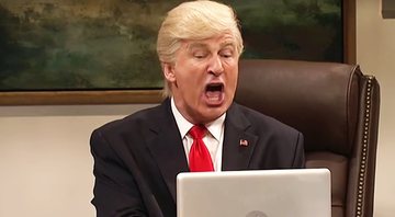 O ator Alec Daldwin interpretou Trump em algumas esquetes - Foto: Reprodução / NBC