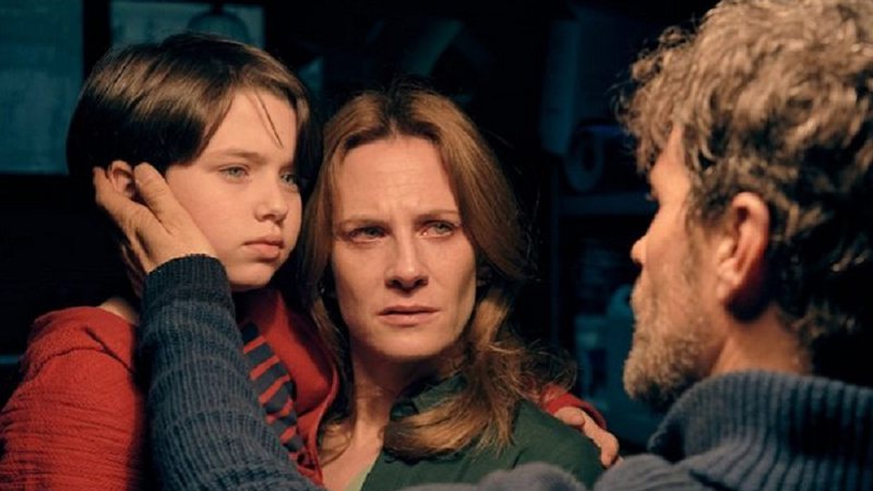 Cena de Vozes, filme de terror da Netflix que estreou nesta sexta-feira (27/11) - Foto: Reprodução / Netflix
