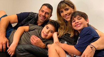 Wanessa com o marido, Marcus Buaiz, e os filhos, João Francisco e José Marcus - Foto: Reprodução/ Instagram@wanessa