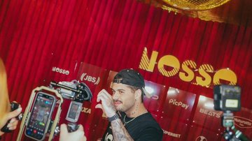 Imagem Zé Felipe, João Guilherme, Jade Picon, Carlinhos Maia, Pedro Scooby e Luciana Gimenez marcam presença no Nosso Camarote no Desfile das Campeãs