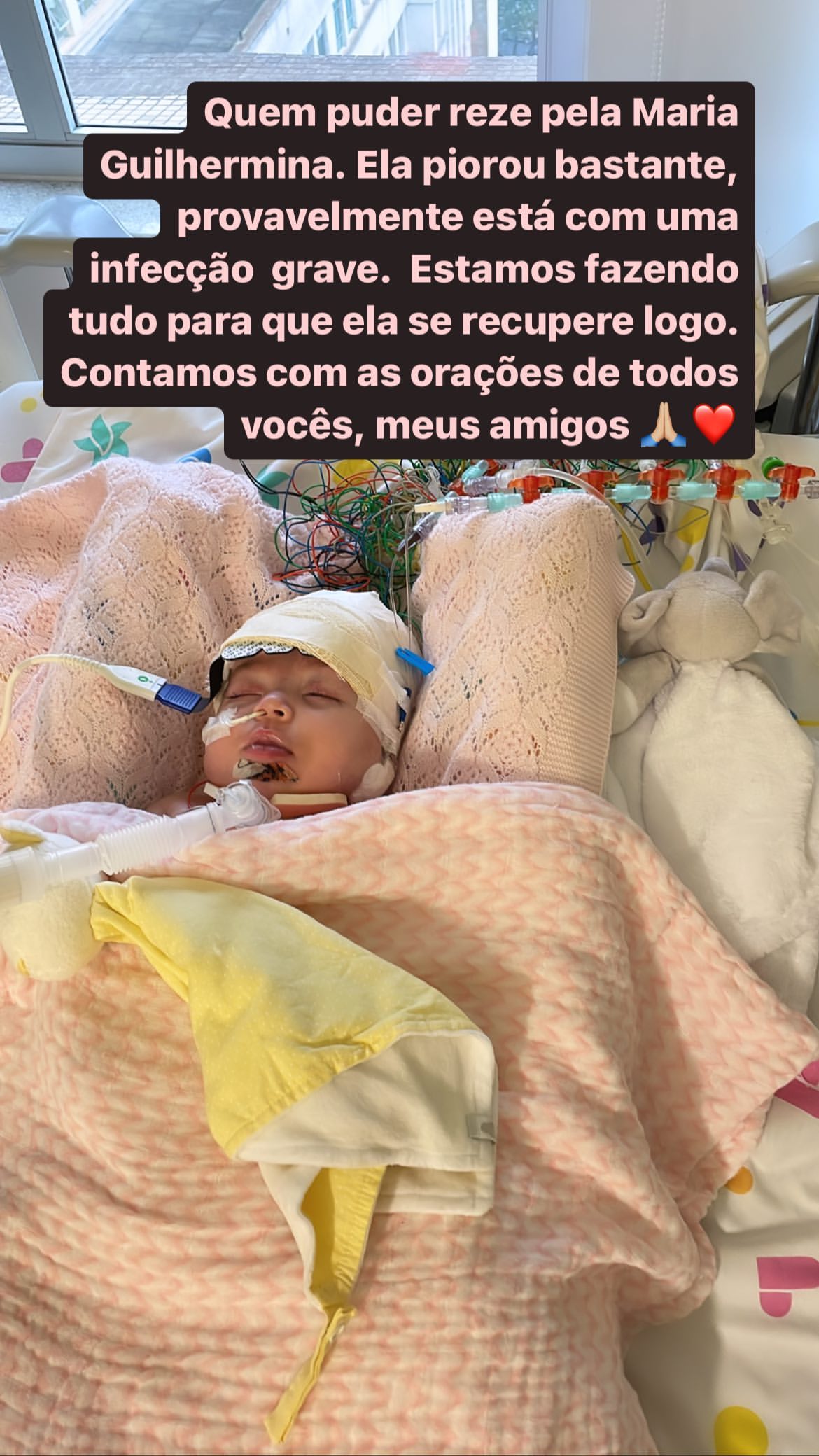 Letícia Cazarré pediu orações para a filha na web - Foto: Reprodução/ Instagram@leticiacazarre