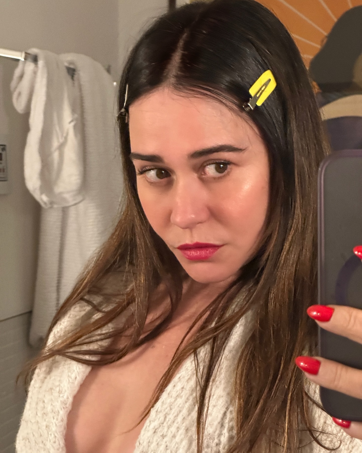 Alessandra Negrini posou decotada e falou sobre autoestima - Foto: Reprodução/ Instagram@alessandranegrini