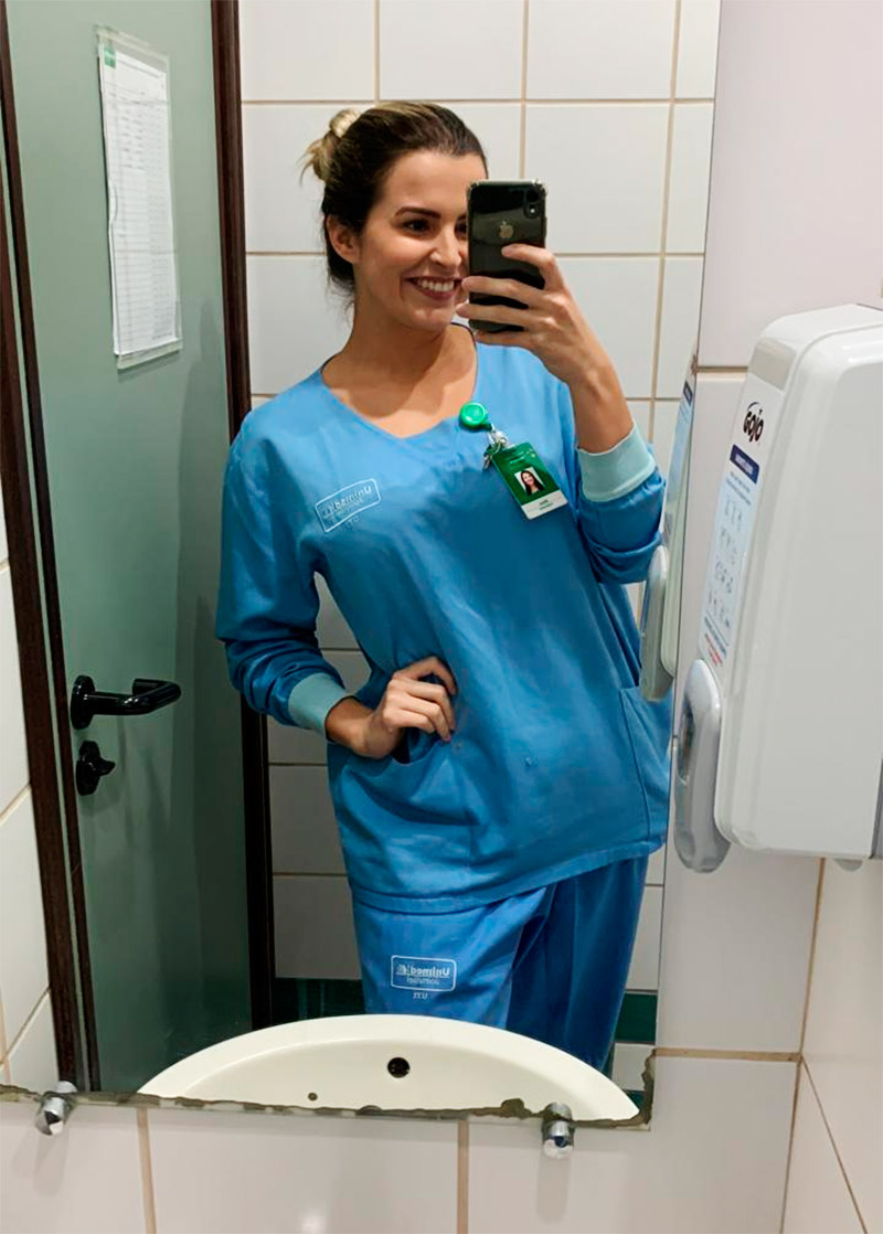 Ex-enfermeira Aline Limas foi eleita a “mais sexy do mundo” - Foto: Reprodução/ @alinelimasoficial